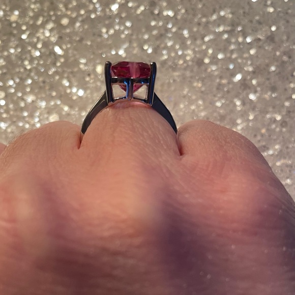 Authentic pink topaz heart ring 925 sterling silver size 8 ring can be sized - Picture 5 of 5